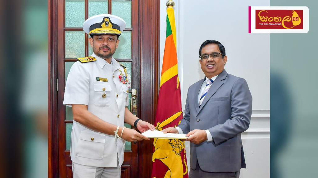 ශ්‍රී ලංකා නාවික හමුදාවේ නවපති ලෙස වයිස් අද්මිරාල් ඩේමියන් ප්‍රනාන්දු පත් කෙරේ