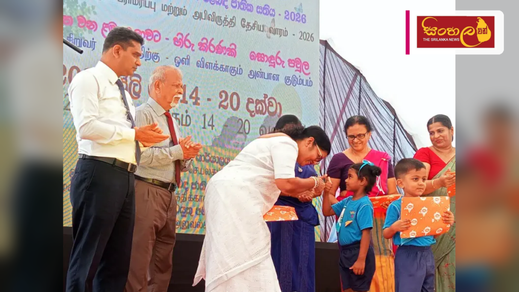 දරුවන්ගේ හැසිරීම වෙනස් කිරීමට නම් පළමුව වැඩිහිටියන් වෙනස් විය යුතුයි - අමාත්‍ය සරෝජා සාවිත්‍රී පොල්රාජ්