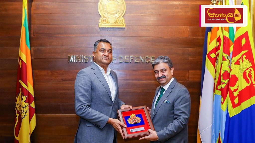 පාකිස්තාන ආරක්ෂක ලේකම්වරයා වෙනුවෙන් විශේෂ පිළිගැනීමේ උත්සවයක්