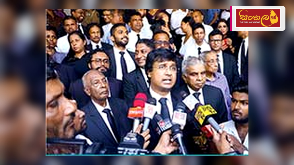 විනිසුරුවරුන්ගේ විශ්රාම වයස දීර්ඝ කිරීමේ රජයේ යෝජනාවට නීතිඥ සංගමයෙන් දැඩි විරෝධයක් විනිසුරුවරුන්ගේ විශ්රාම වයස දීර්ඝ කිරීමේ රජයේ යෝජනාවට නීතිඥ සංගමයෙන් දැඩි විරෝධයක්
