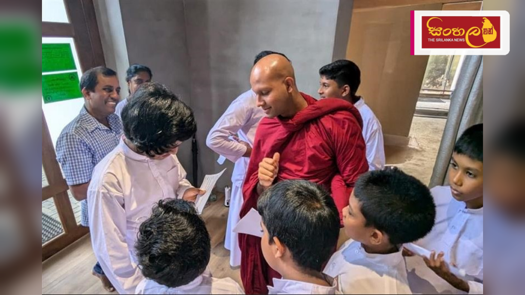 දහම් අධ්යාපනය නංවාලමින් ගුණගරුක දරු පරපුරක් බිහිකිරීමට නව වැඩපිළිවෙළක් දහම් අධ්යාපනය නංවාලමින් ගුණගරුක දරු පරපුරක් බිහිකිරීමට නව වැඩපිළිවෙළක්
