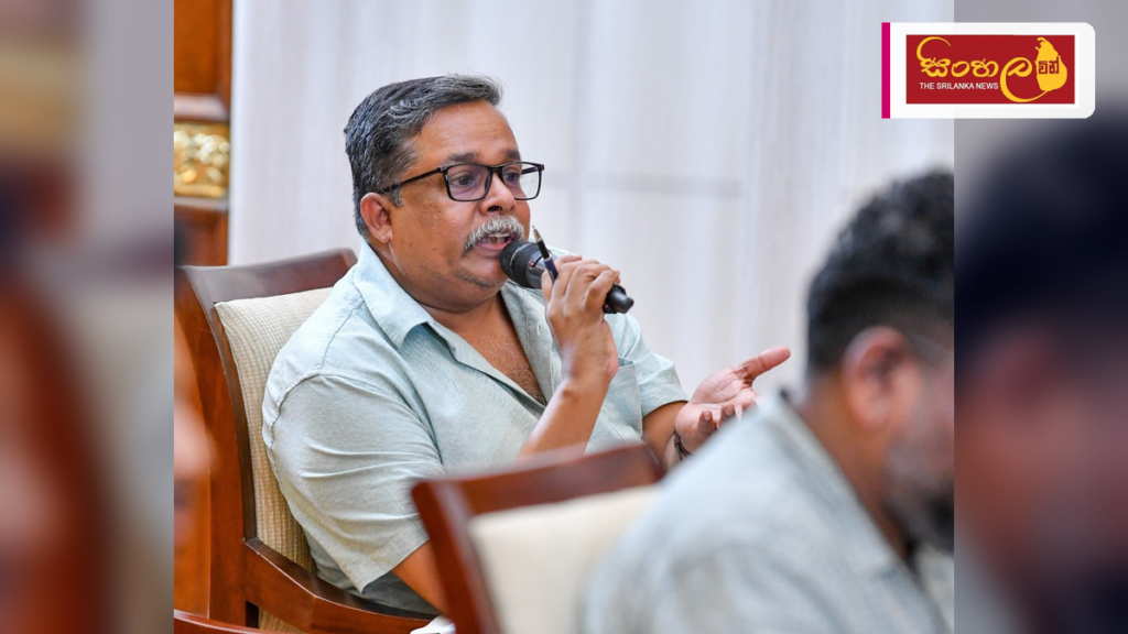 ආරක්ෂක අංශ වෘත්තීය මට්ටමින් සන්නද්ධ කිරීමේ අවශ්‍යතාව ජනපති අවධාරණය කරයි