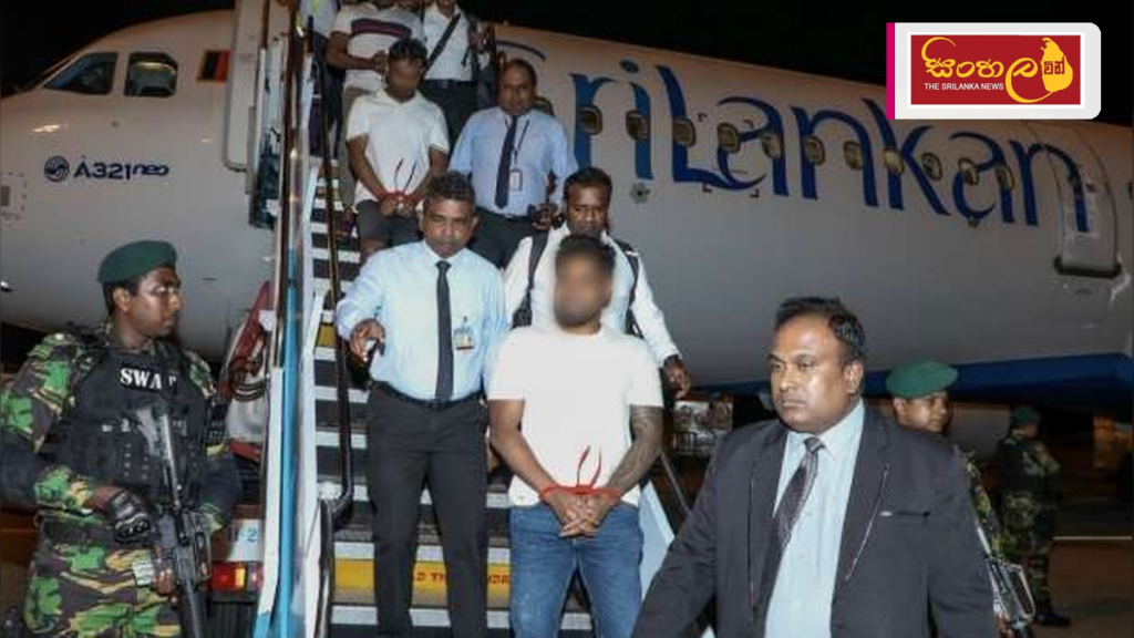 Headline: ජාත්‍යන්තර පොලිස් රතු නිවේදන නිකුත් කර තිබූ සැකකරු ඕමානයේ සිට මෙරටට Intended image subject: Sri Lanka Police officer at airport Story summary: ජාත්‍යන්තර පොලිස් රතු නිවේද