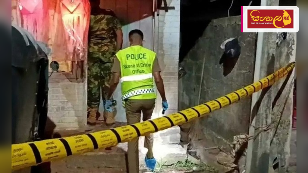 දෙහිවල කවුඩානේ දරු දෙදෙනකු බෝම්බ ප්රහාරයකින් ඝාතනය කෙරේ Headline: දෙහිවල කවුඩානේ දරු දෙදෙනකු බෝම්බ ප්රහාරයකින් ඝාතනය කෙරේ Intended image subject: Police investigation scene at the crime location Story summary: දෙහිවල කවුඩාන ප්රදේශයේ න
