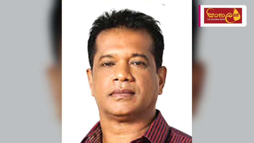 කෘෂිකාර්මික ක්ෂේත්රයේ නවීකරණයට න්යාය හා භාවිතාව මුසු කරන්න – අමාත්ය කේ.ඩී. ලාල් කාන්ත Headline: කෘෂිකාර්මික ක්ෂේත්රයේ නවීකරණයට න්යාය හා භාවිතාව මුසු කරන්න - අමාත්ය කේ.ඩී. ලාල් කාන්ත Intended image subject: Minister K.D. Lalkantha at the diploma convocation ceremo