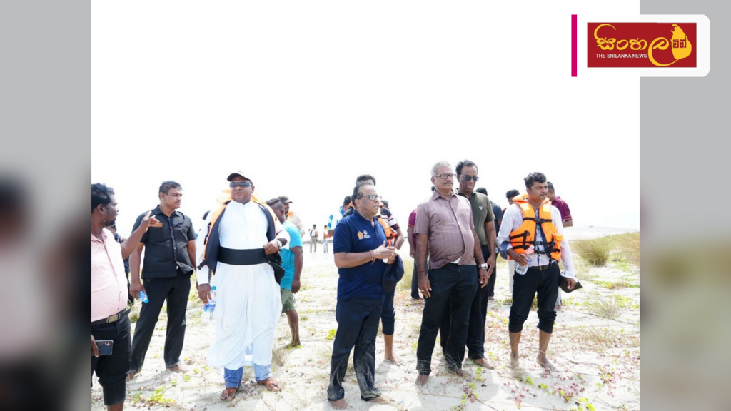 තලෙයිමන්නාරමේ සිට රාම සේතු වැලි පර නැරඹීමට ඔක්තෝබර් 15 සිට විශේෂ බෝට්ටු සේවාවක් Headline: තලෙයිමන්නාරමේ සිට රාම සේතු වැලි පර නැරඹීමට ඔක්තෝබර් 15 සිට විශේෂ බෝට්ටු සේවාවක් Intended image subject: Mannar coastline and tourist boat Story summary: තලෙයිමන්නාරමේ සිට