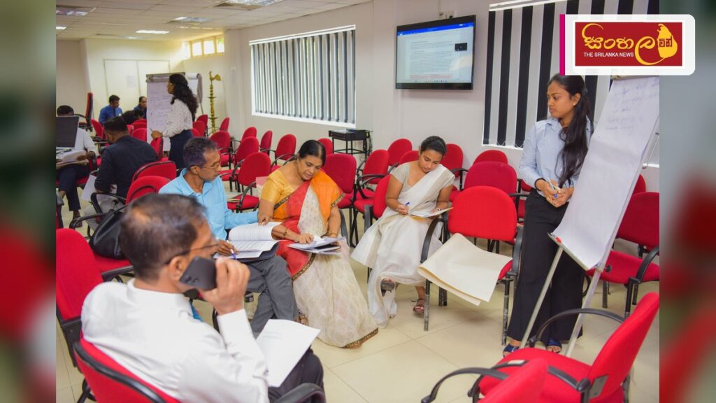 ආපදා කළමනාකරණ මධ්යස්ථානයෙන් ‘Build Back Better’ මාර්ගෝපදේශය සමාලෝචනයට වැඩමුළුවක් Headline: ආපදා කළමනාකරණ මධ්යස්ථානයෙන් 'Build Back Better' මාර්ගෝපදේශය සමාලෝචනයට වැඩමුළුවක් Intended image subject: Disaster Management Centre building or official meeting Story su