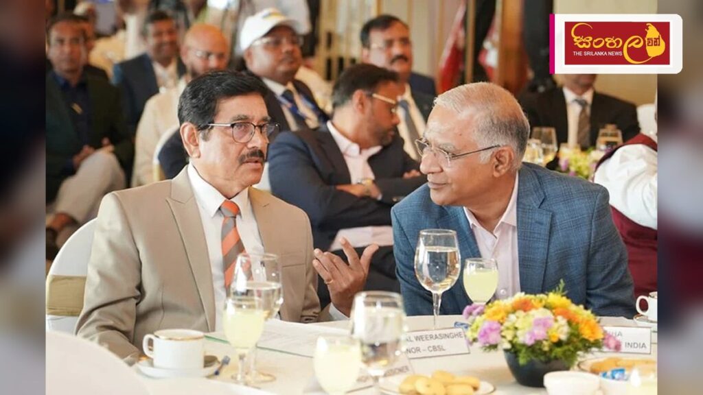 ශ්රී ලංකා මහ බැංකු අධිපති සහ ඉන්දීය මහ කොමසාරිස් අතර විශේෂ හමුවක් Headline: ශ්රී ලංකා මහ බැංකු අධිපති සහ ඉන්දීය මහ කොමසාරිස් අතර විශේෂ හමුවක් Intended image subject: Dr. Nandalal Weerasinghe and Santosh Jha meeting Story summary: ශ්රී ලංකා මහ බ