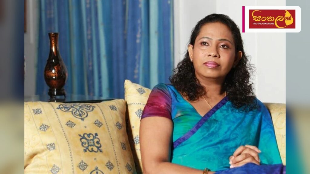 Headline: ගල් අඟුරු ගනුදෙනු ගැන පවිත්‍රා වන්නිආරච්චිගෙන් ප්‍රශ්න කරයි Intended image subject: Pavithra Wanniarachchi Story summary: ගල් අඟුරු ගනුදෙනු සම්බන්ධයෙන් කරුණු සොයා බලන ජනා